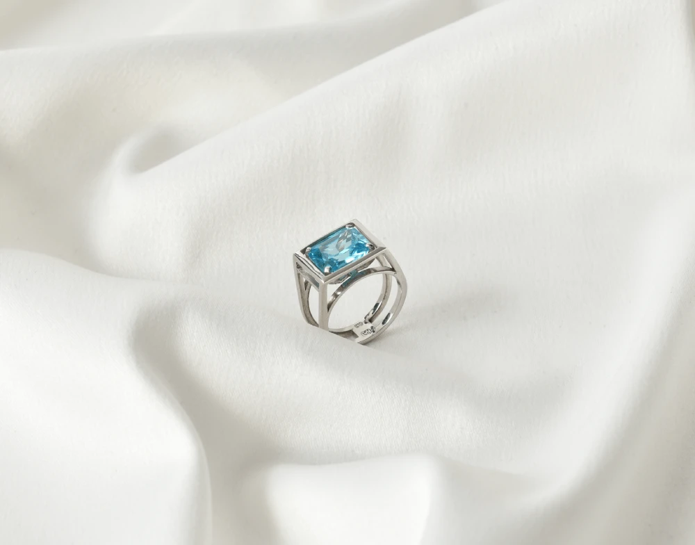 Մատանի հմայք